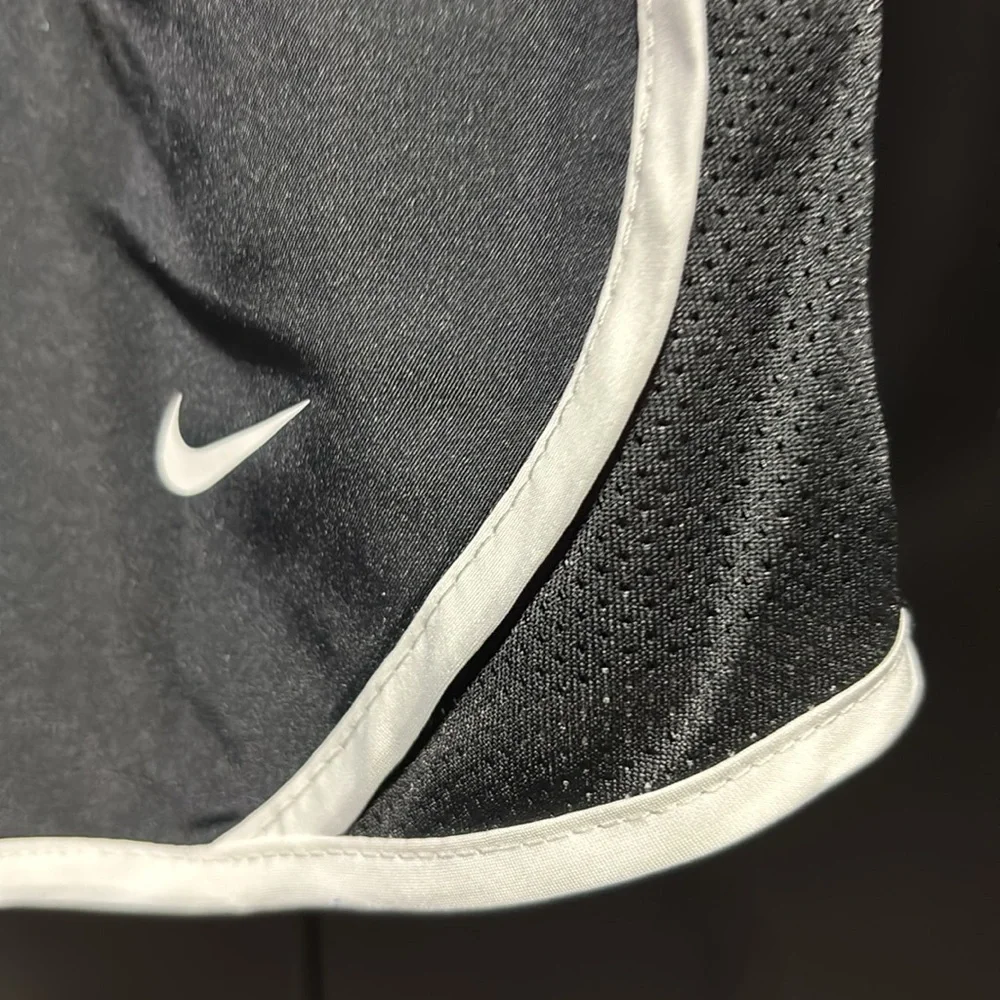 Nike new tags